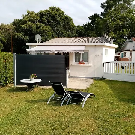 Holiday home Le Moustic