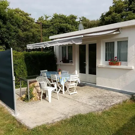 Le Moustic Holiday home *